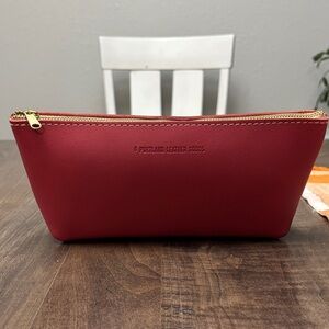 Portland Leather utility bag in tulip. New never used